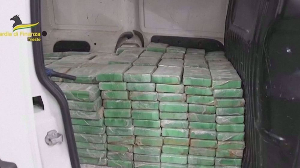 Italian police seize tonnes of cocaine worth €250 million  