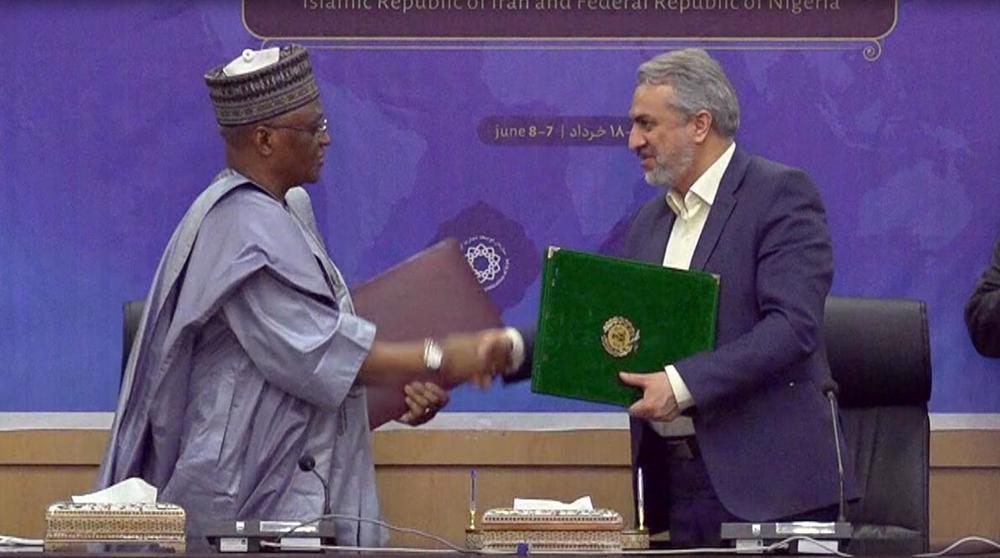 Nigerian foreign minister in Tehran for expansion of trade ties