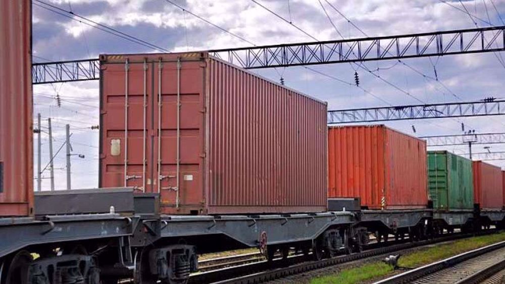 Iran starts handling first Russian cargo transit to India