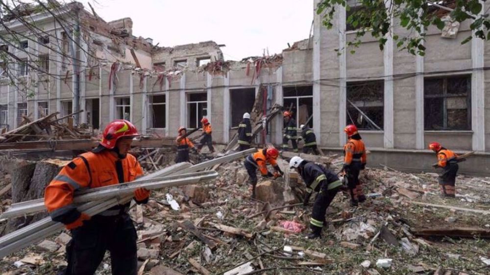 Civilians in Severedonetsk blame Ukraine for destruction