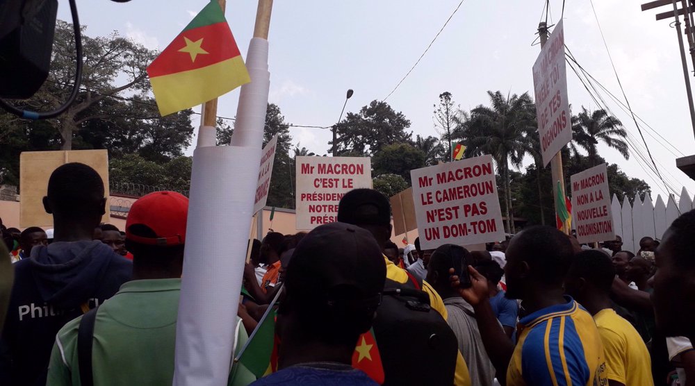 Cameroun : la France tremble...