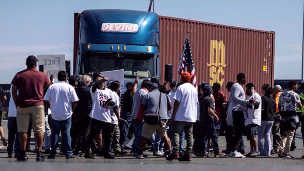 Trucker protests halt cargo movement at California's No. 3 seaport