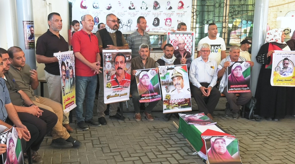 Gazans express solidarity with hunger-striking Palestinians behind Israeli bars