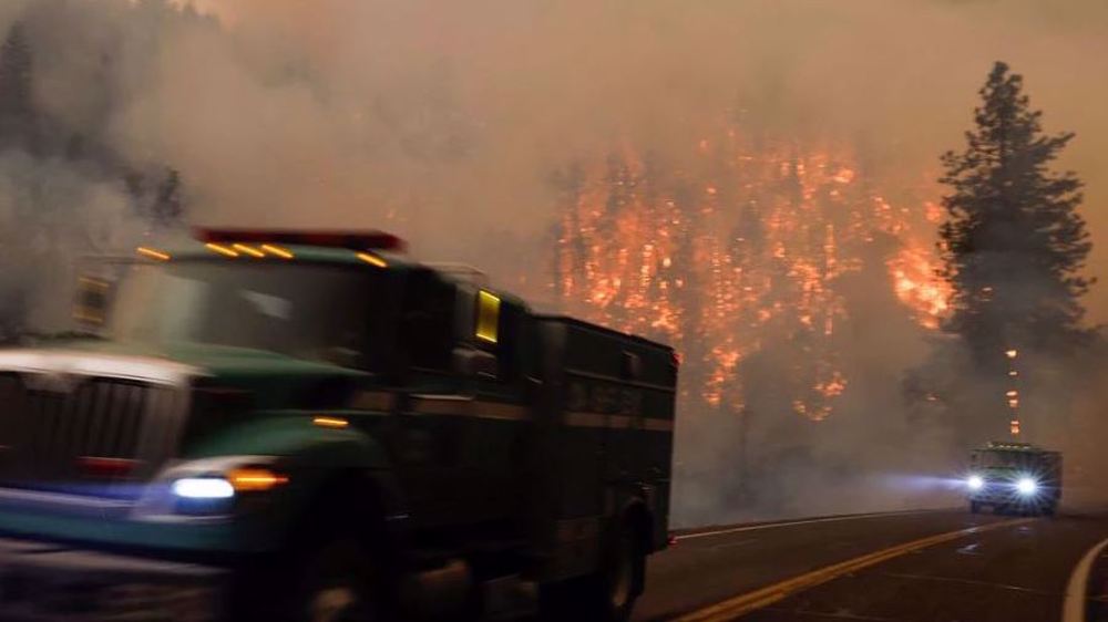 Fast-moving wildfire in northern California forces residents to evacuate