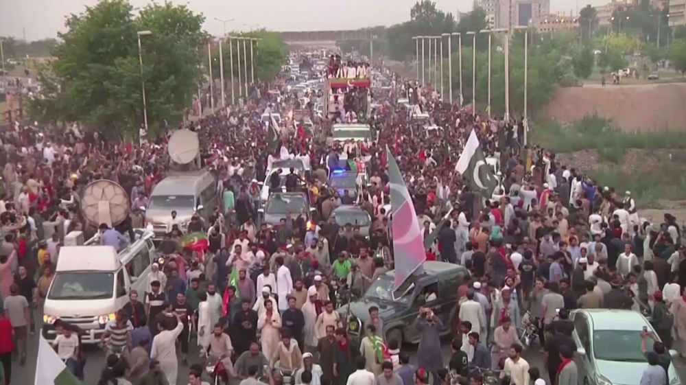 Imran Khan supporters hold anti-government protest in Islamabad