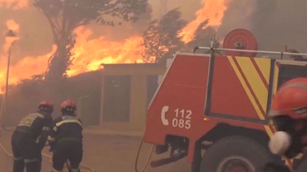 Spanish firefighters continue battling fire north of Valencia