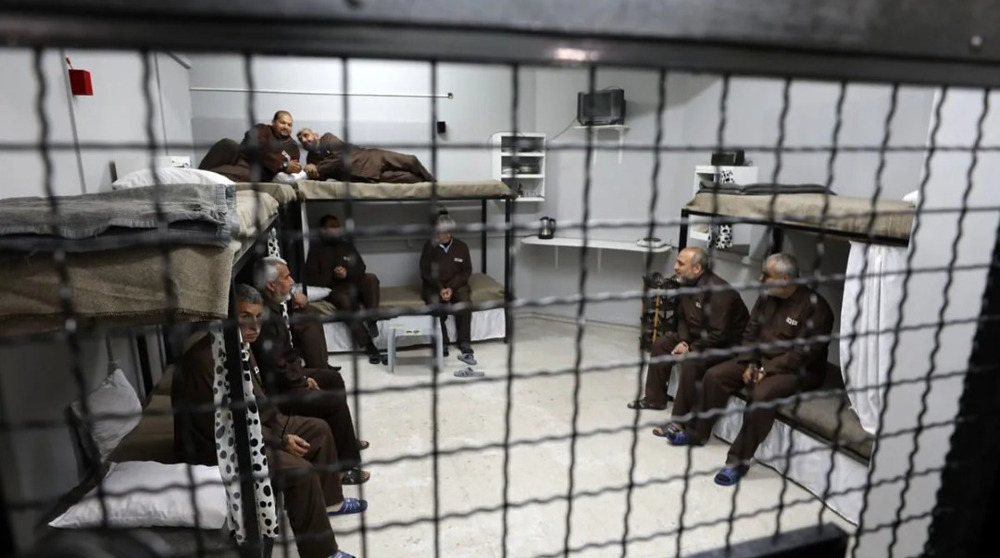 Palestinian prisoners stage mass hunger strike in Israeli jails
