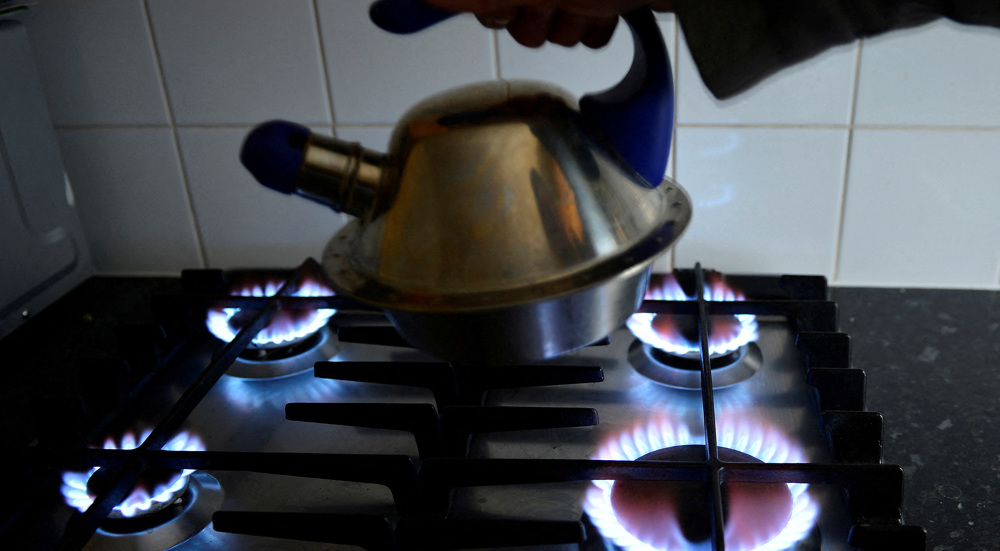 UK nearly doubles energy price amid worsening cost-of-living crisis