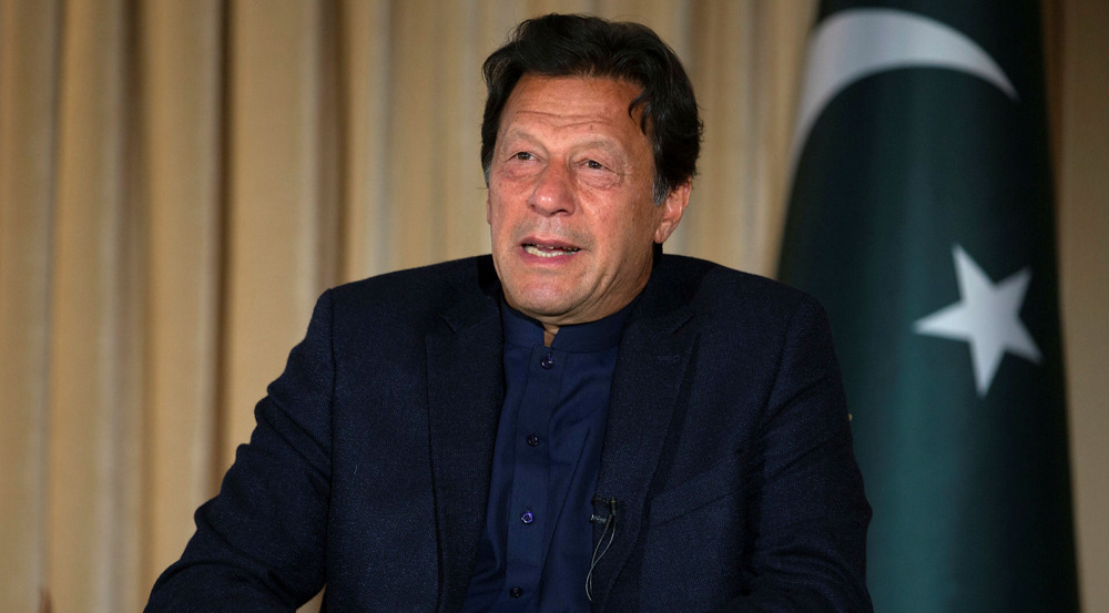 Imran Khan given chance to come clean on contempt charges