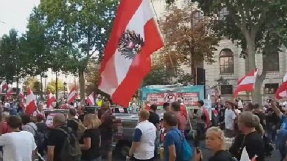 EU energy shock: Austrians rally in Vienna, Italian FM attacked in Naples