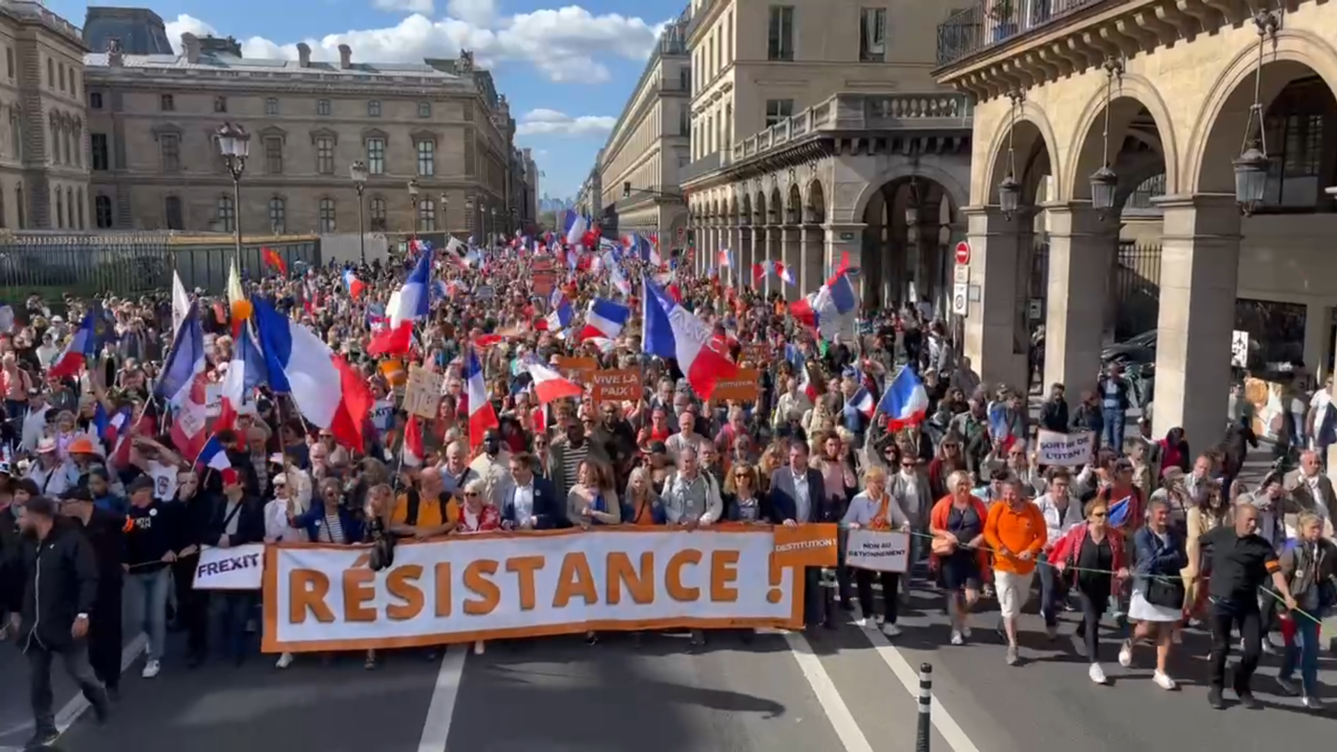 France: Macron, destitution! 