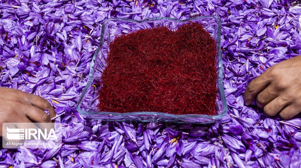Iran signs $300 mln deal to supply saffron to Qatar