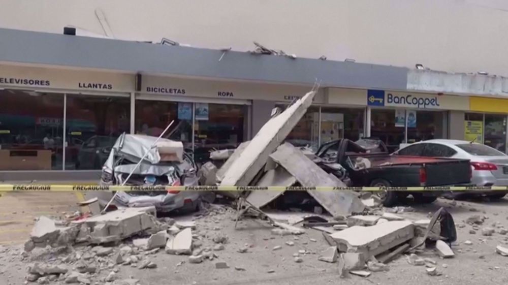 Magnitude 7.7 earthquake strikes Mexico's west coast on fateful anniversary