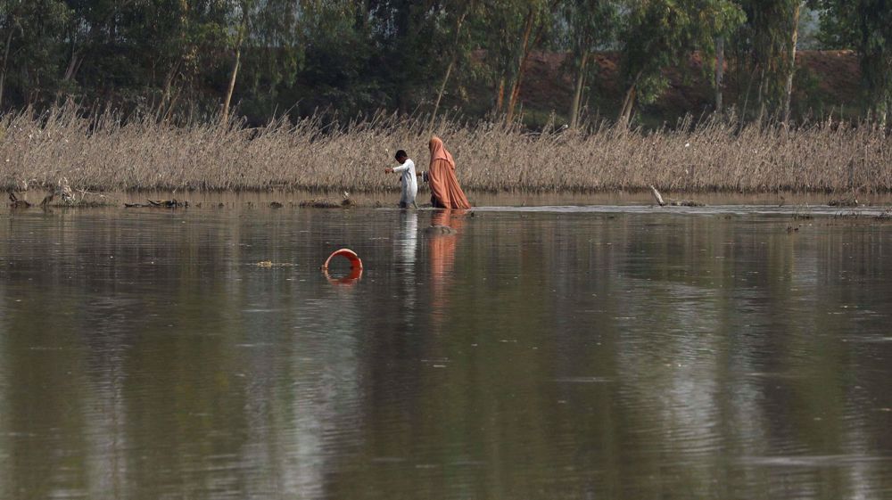 Flood-hit Pakistan breaches largest freshwater lake to avert overflow
