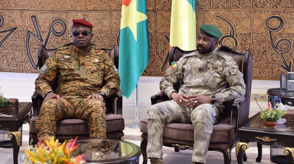 Mali/Burkina/Algérie: le "G3" anti-Barkane?