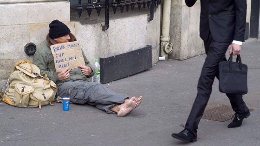 Report: France sees biggest poverty increase in 30 years