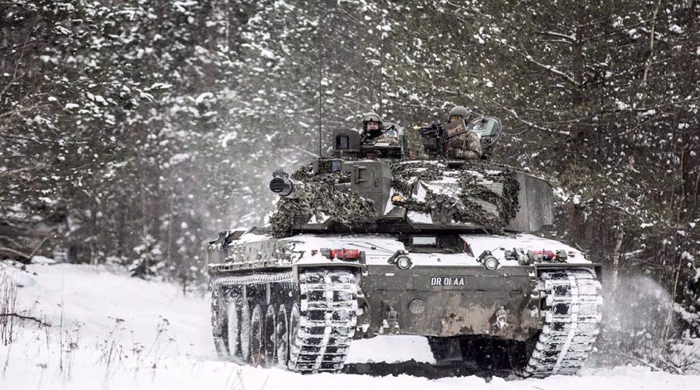 Ukraine: la Russie promet de brûler les chars britanniques