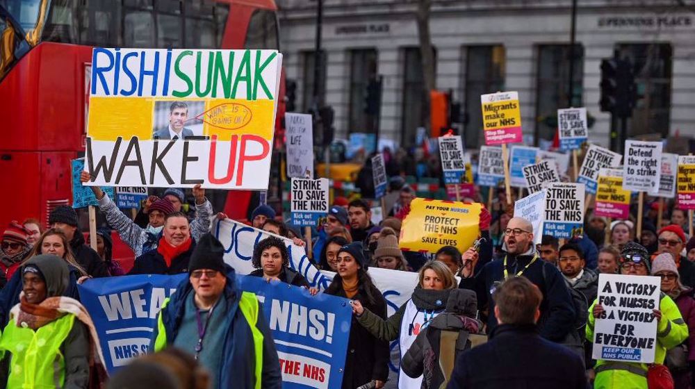 UK crisis: Nurses stage new strikes over low pay as health service creaks