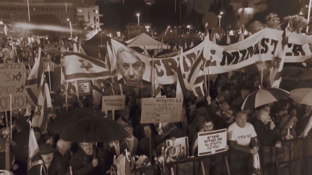 Thousands of protesters hold huge demo against Israeli PM Netanyahu 