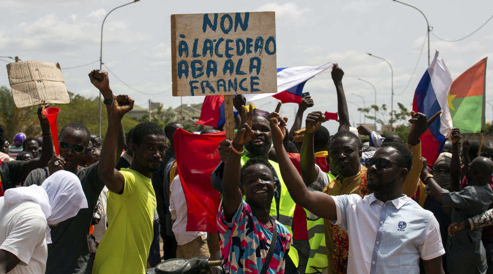 Le Burkina Faso appelle au départ des troupes françaises