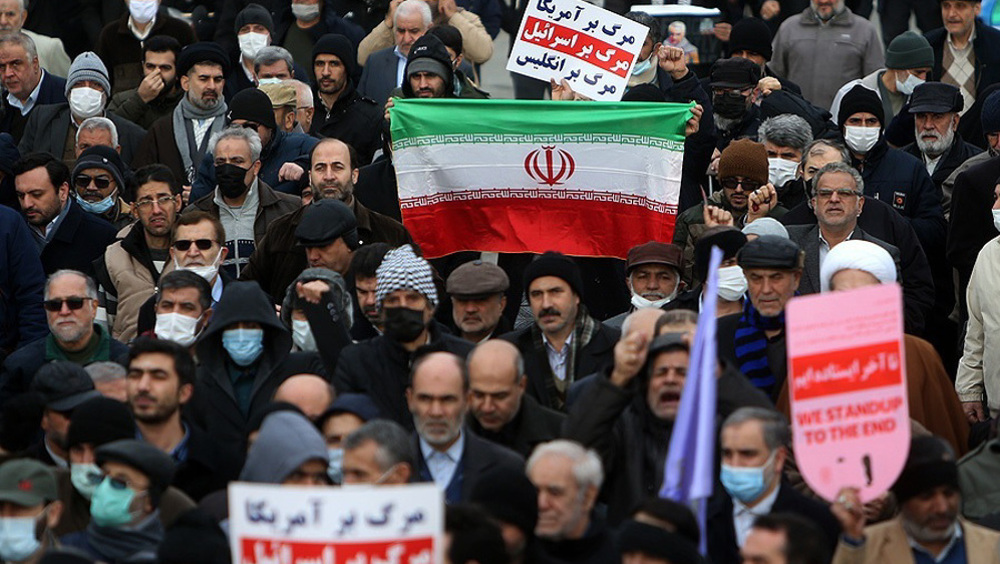 Les Iraniens condamnent la profanation du noble Coran