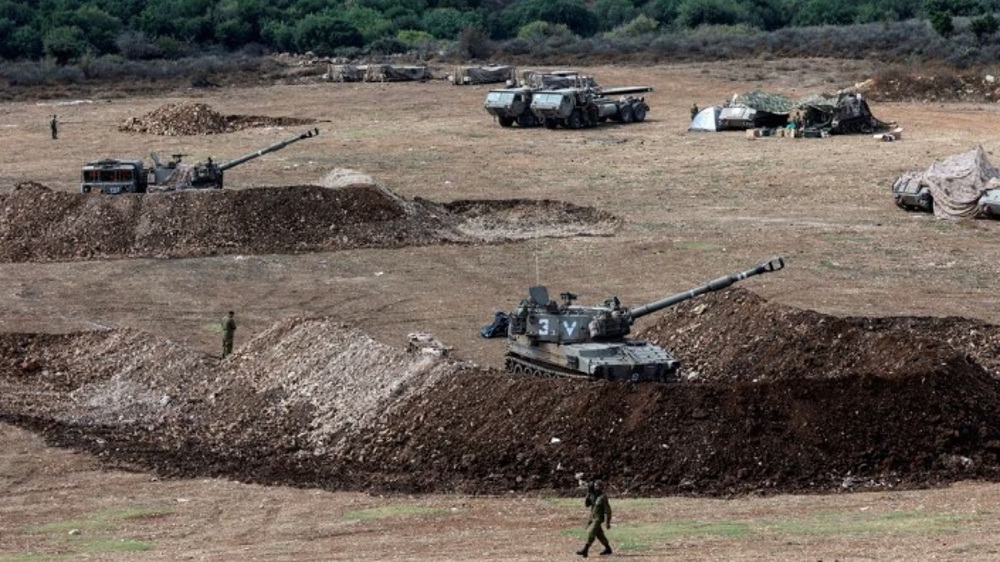 Drone dan unit artileri Israel mengebom Lebanon selatan setelah menghancurkan sebuah tank