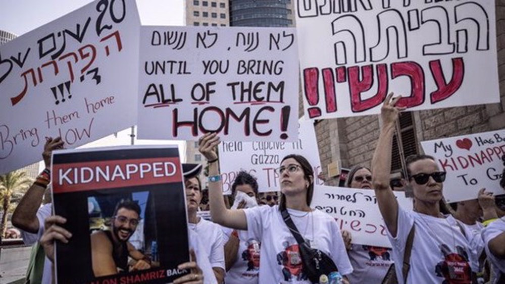 Les familles des captifs israéliens menacent de mettre le feu à Israël