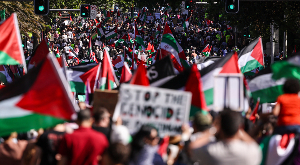 Thousands march in support of Palestinians in Sydney