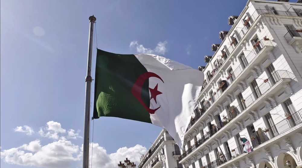 Algérie : nous mettons fin à « l’arrogance culturelle » française