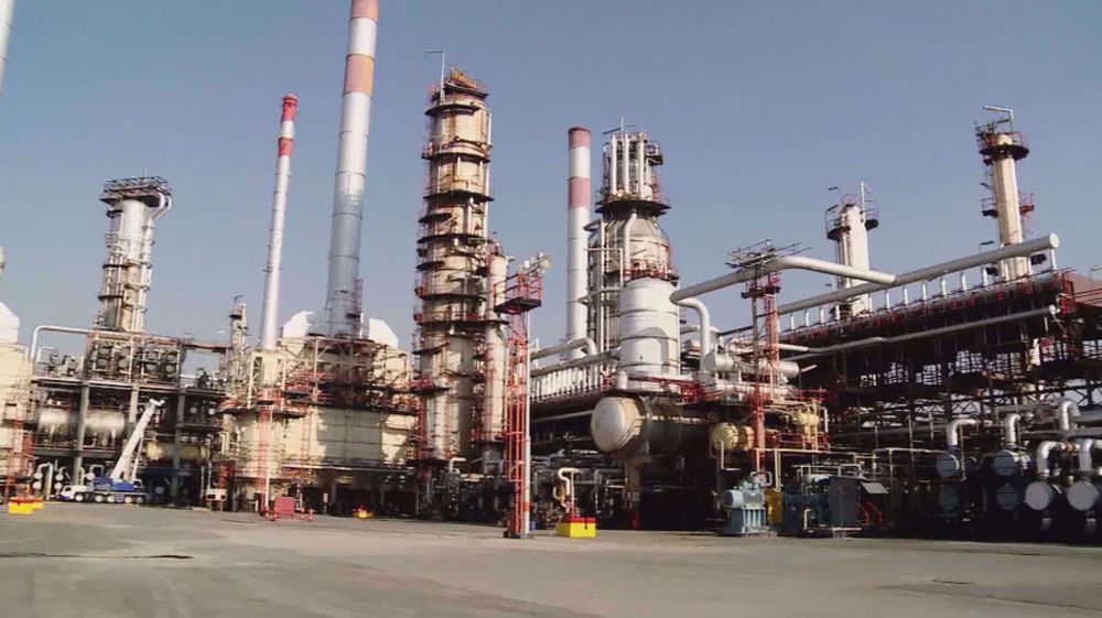Iran's eco-friendly refinery unit operational despite sanctions