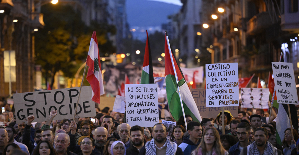 Pro-Palestinian protest in Barcelona turns tense with police