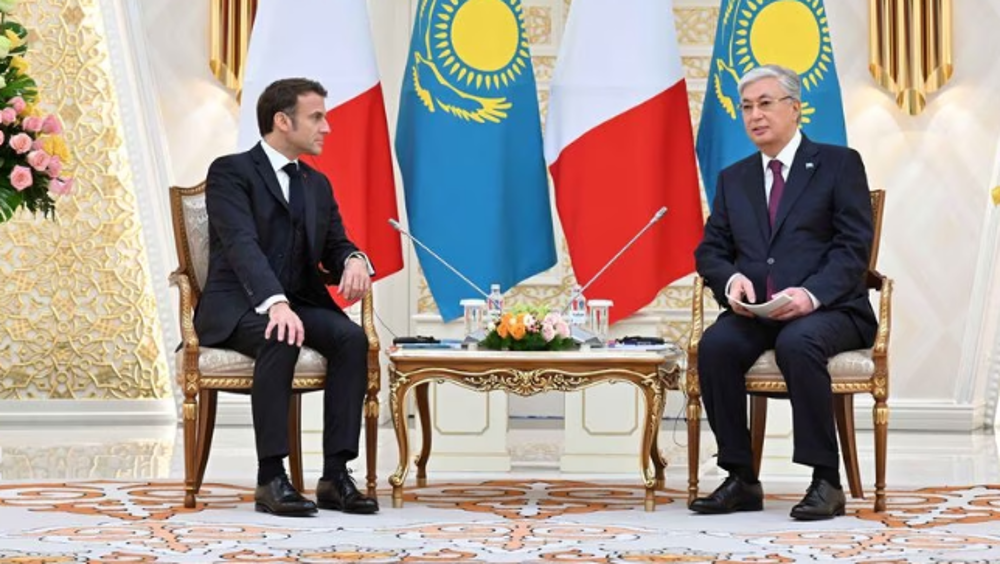 Macron plaide pour un modèle de relations stables entre l’Europe et la Russie