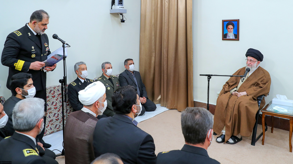 Leader : les progrès de la marine iranienne sont incroyables et remarquables