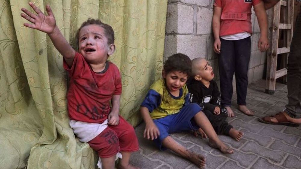 Gaza : bilan des victimes dépasse les 10 000 martyrs