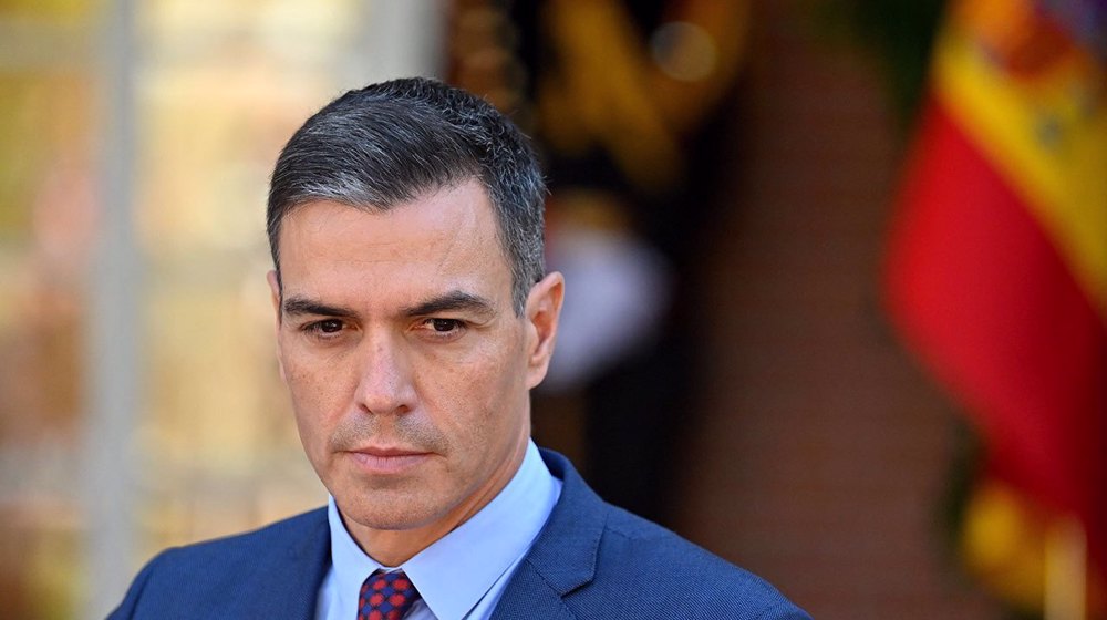 Spanish PM offers amnesty to Catalan separatists in deal to remain in power