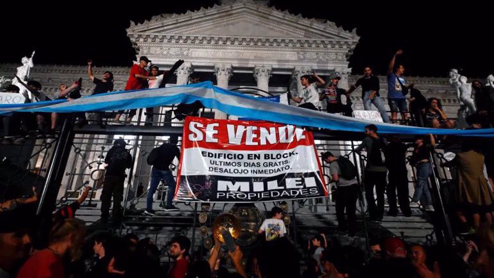 New Argentine president's first economic shake-up plan sparks protests 
