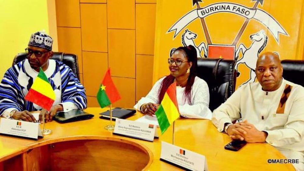 Les gouvernements burkinabé et malien expriment leur solidarité à la Guinée