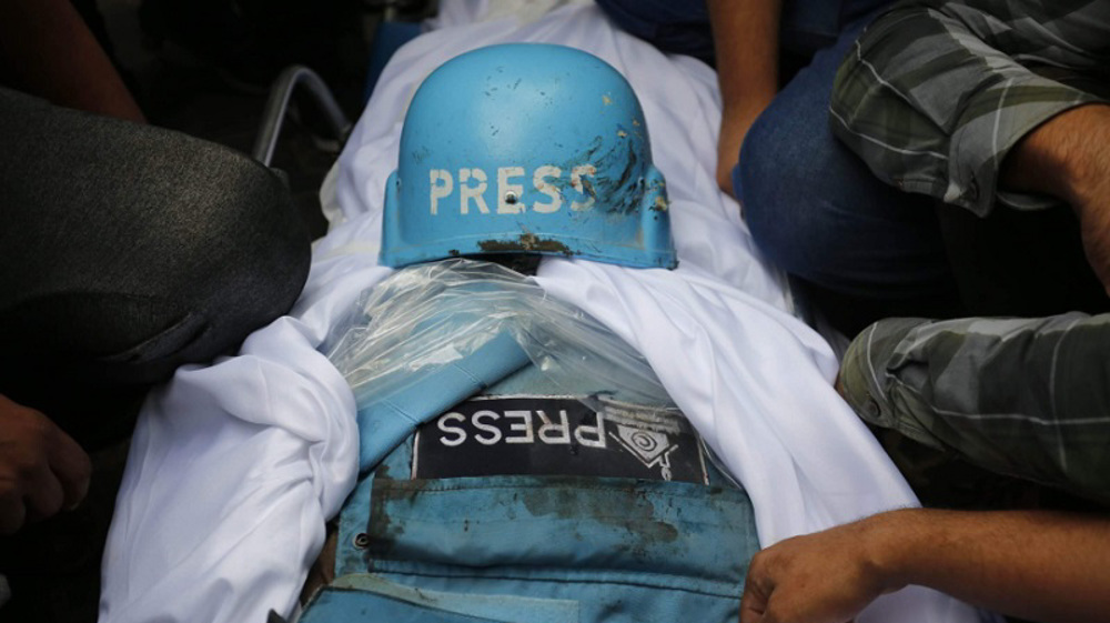 Zionist forces target journalists in Gaza on a daily basis