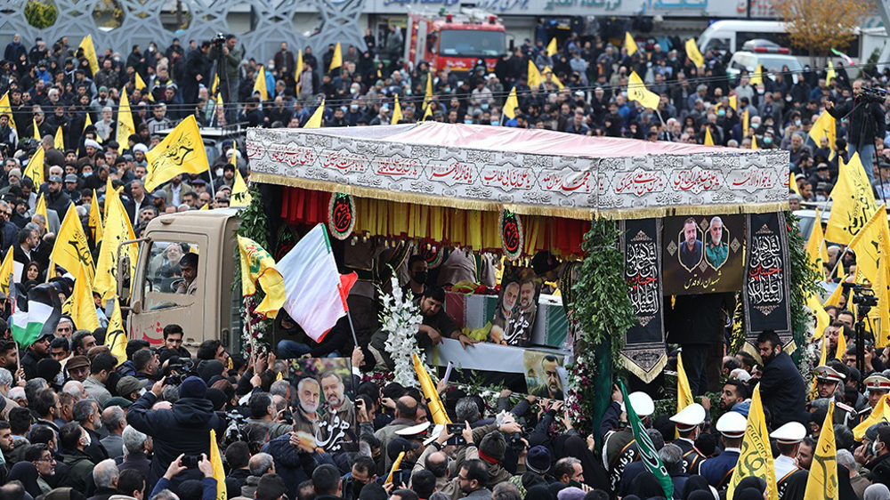 Iranians bid farewell to IRGC commander assassinated by Israel