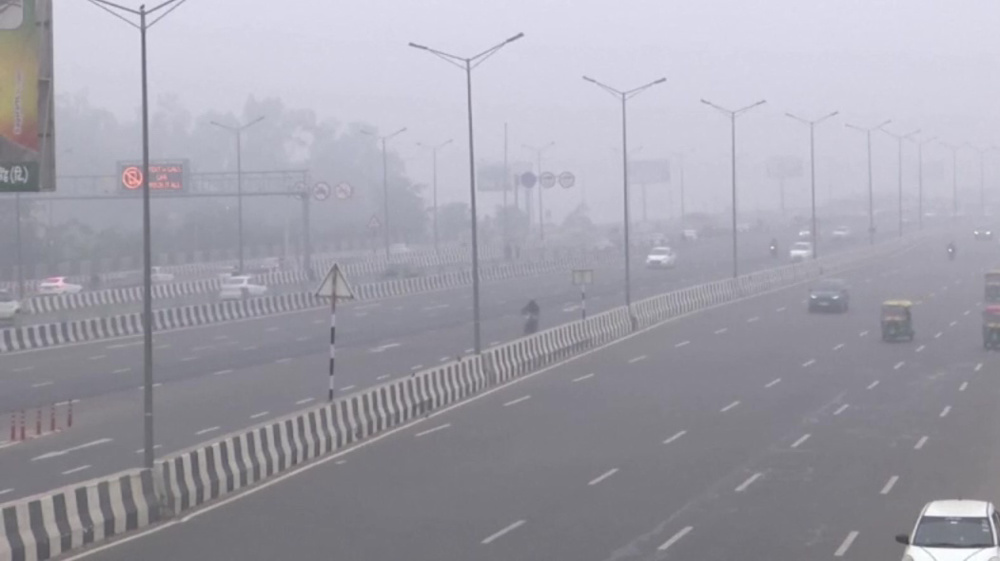 Thick fog disrupts north India rail travel
