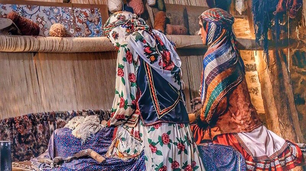 An insider’s view of the country: Nomad-made carpets and grape paste in Manizan