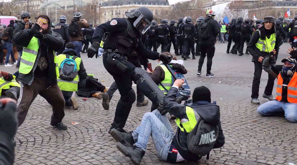 Violence et racisme: le parallèle frappant entre la police française et l’armée israélienne