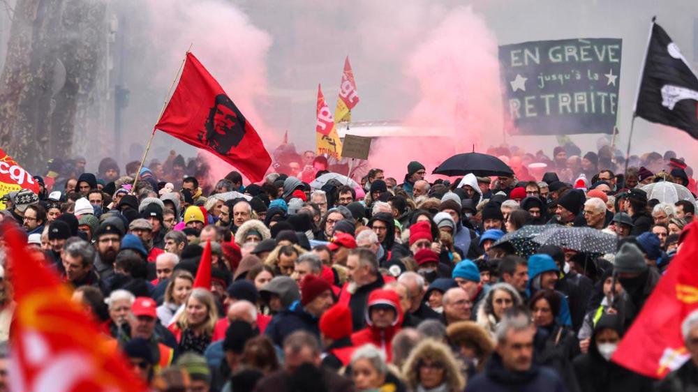 Réforme des retraites: 2,5 millions de manifestants en France