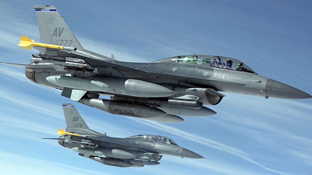 USA: un groupe bipartite soutient l'envoi de F-16 en Ukraine