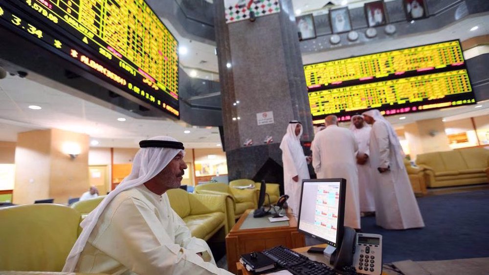 Saudi bourse falls on Fed worries; Qatar gains