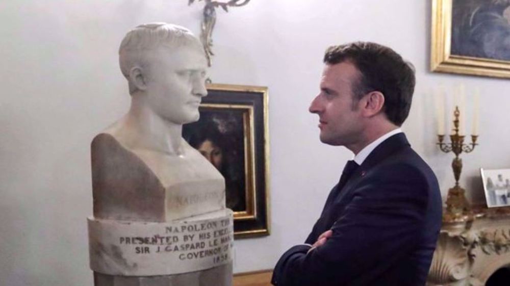 Moscou à Macron: « N’oublions pas ce qui est arrivé à Napoléon »