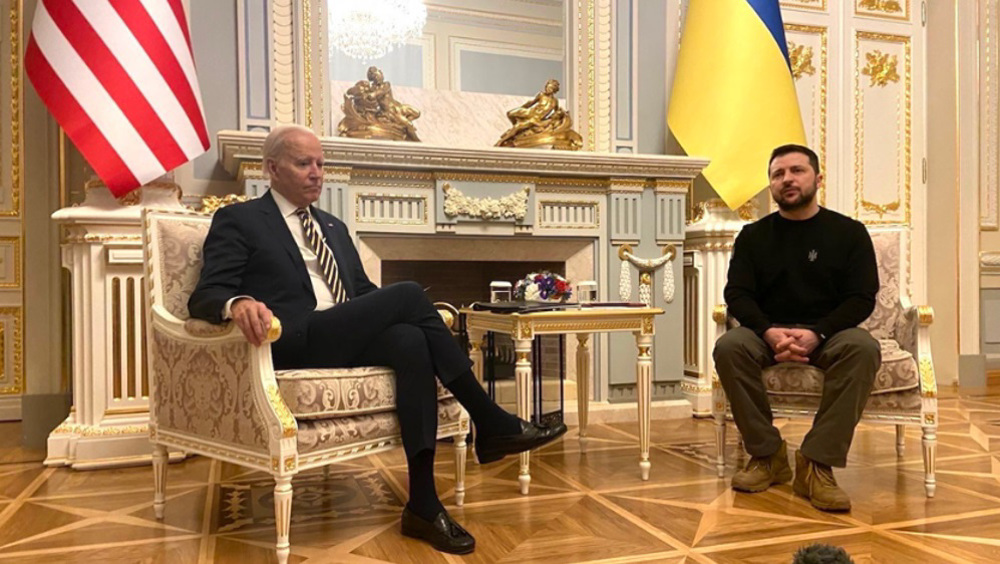 A Kiev, Biden promet une nouvelle aide militaire