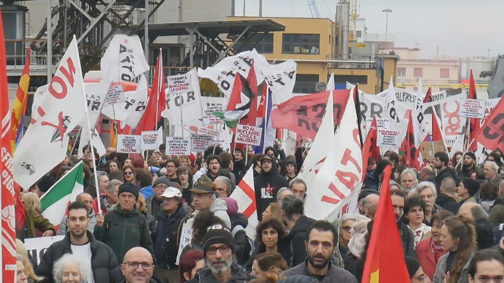 Thousands in Italy protest West's weapons supplies to Ukraine as war enters 2nd year
