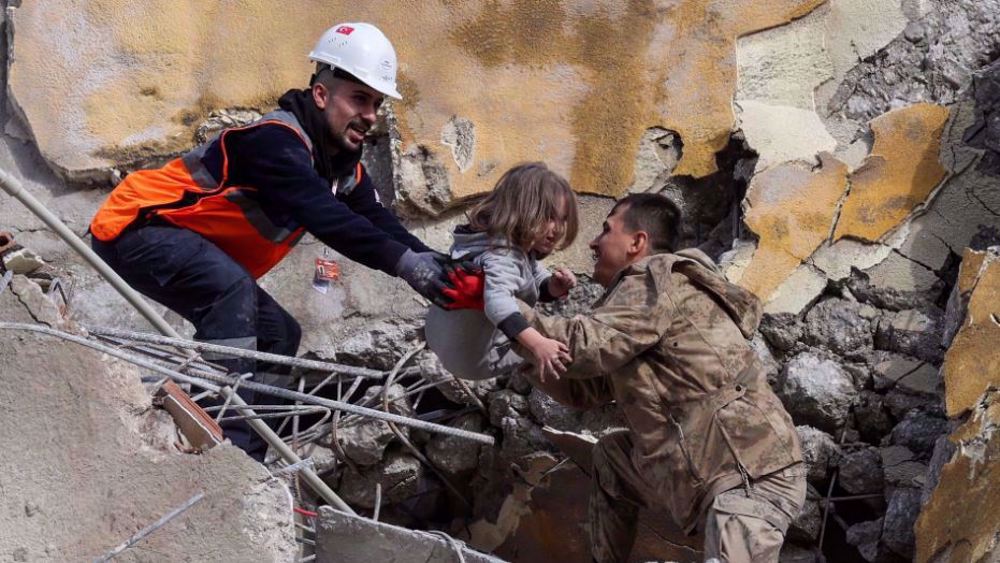 Erdogan declares emergency as quake death toll passes 7,800