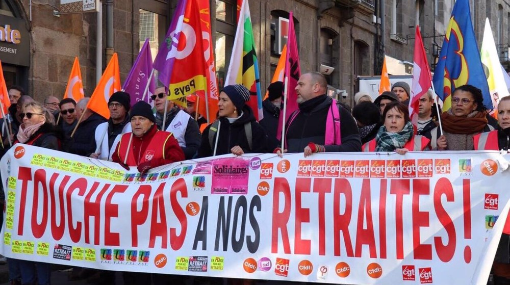 France: trains, raffineries, routiers se préparent à la grève
